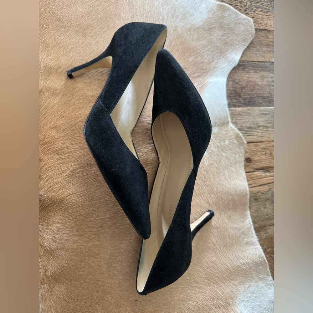 Marc Fisher Suede Heels 8 1/2